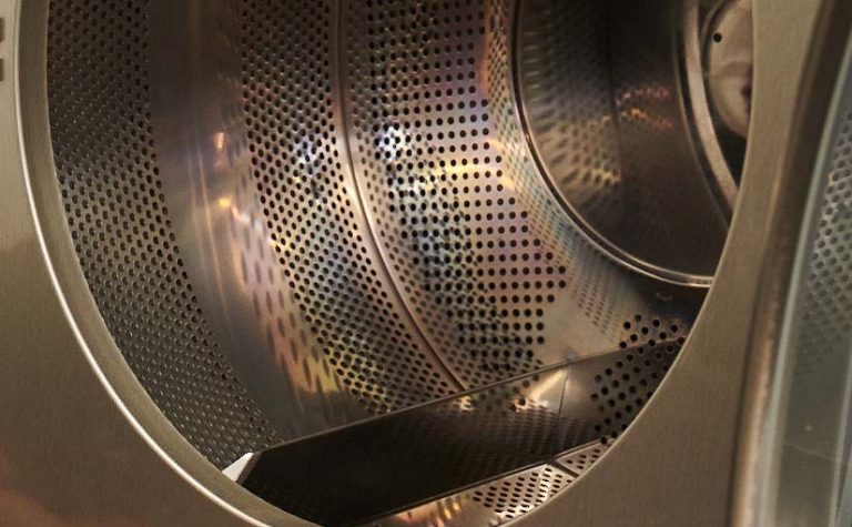 Commercial tumble dryer